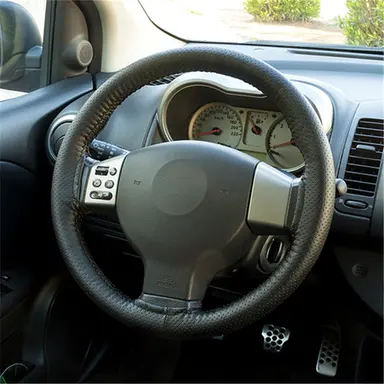 FUNDA DE VOLANTE NEGRA COSIDA